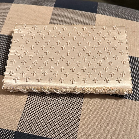Walborg Ivory Satin Beaded Evening Clutch - Picture 3 of 4